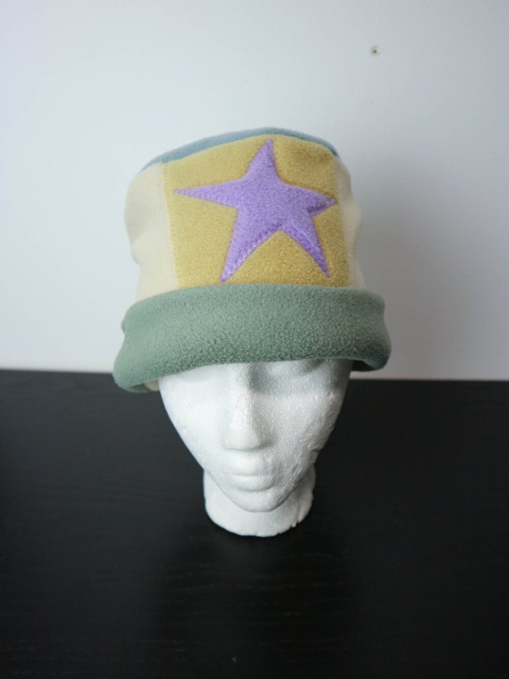 B Wear USA Vintage Star Multicolour Fleece Hat